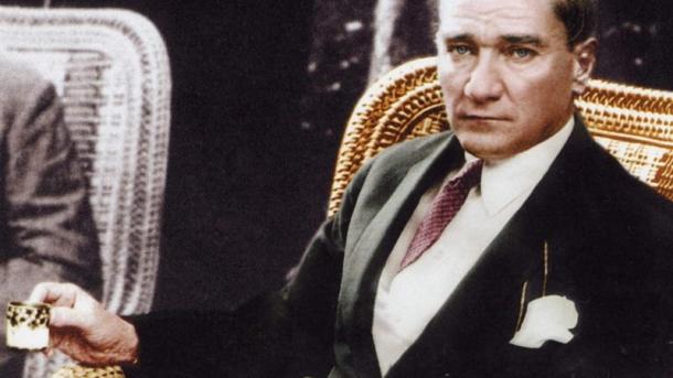 "Premio de la Paz de Atatürk" busca a su ganador en 15 años