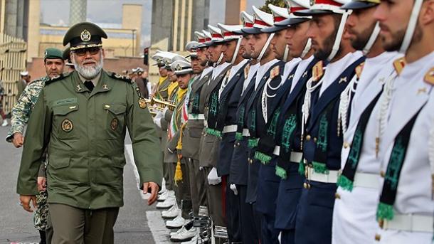 آزمایش جدیدترین سلاح‌های ارتش ایران
