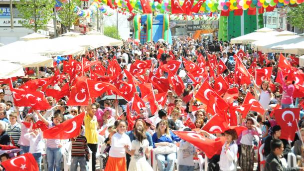 Γιορτάζεται η 23η Απριλίου στην Τουρκία