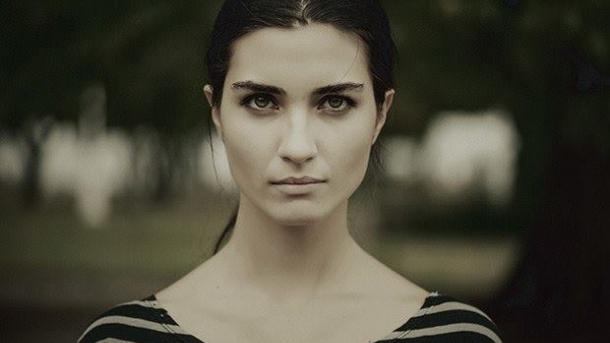 Tuba Büyüküstün, nominada a los Premios Emmy