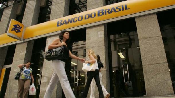 Maior banco do brasil duplica lucros