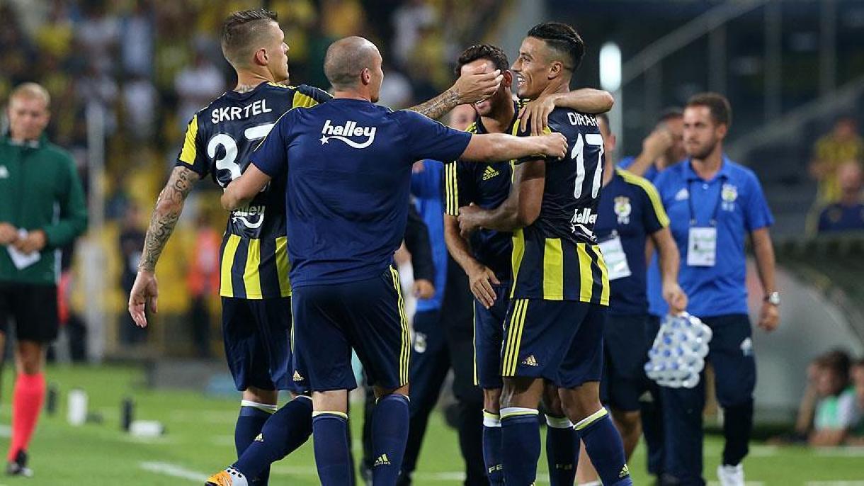 Fenerbahçe se clasifica para  la ronda de play-offs de la liga de fútbol de europa