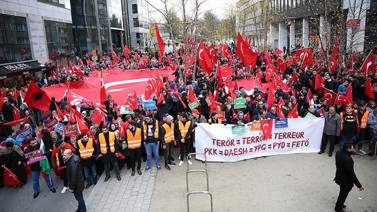 تطاهرات حمایت از دموکراسی از سوی ترکهای مقیم بلژیک و آلمان