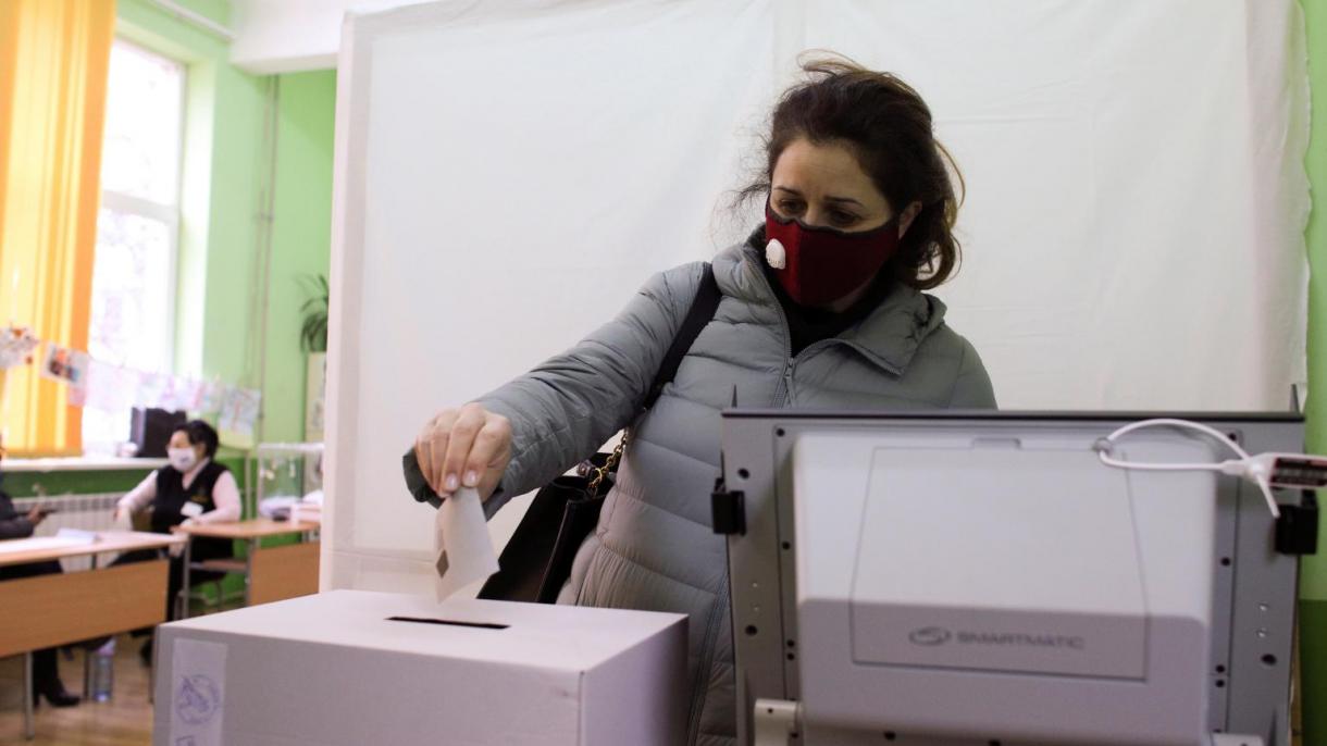 نتایج صندوق های رای دهی در بلغارستان حکومت ائتلافی خواهد بود