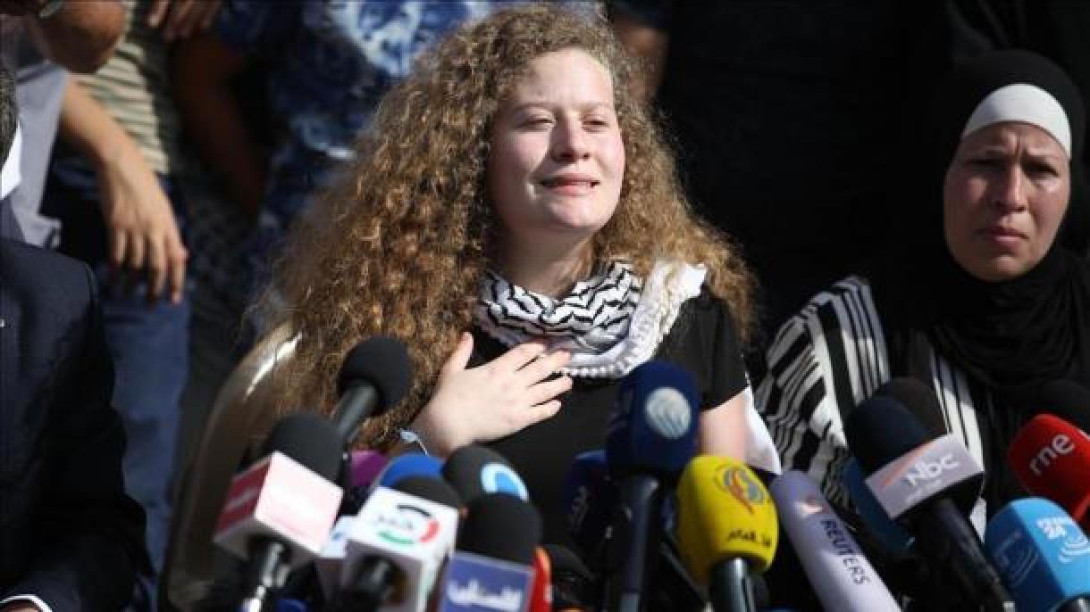 Mais felicitações pela libertação de Tamimi, "a valente garota palestina"