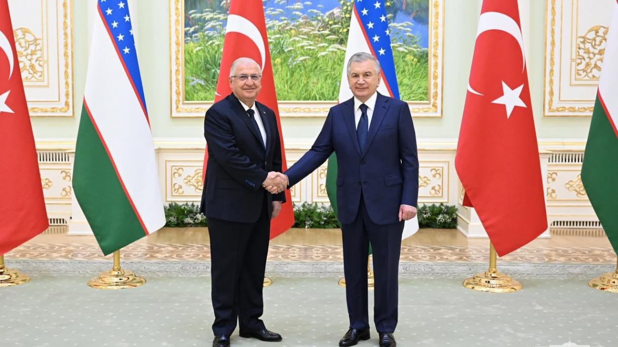 Ministr Güler Özbegistanyň Prezidenti Mirziýoýew Tarapyndan Kabul Edildi