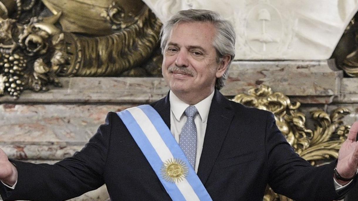 阿根廷总统费尔南德斯新冠病毒抗原检测呈阳性