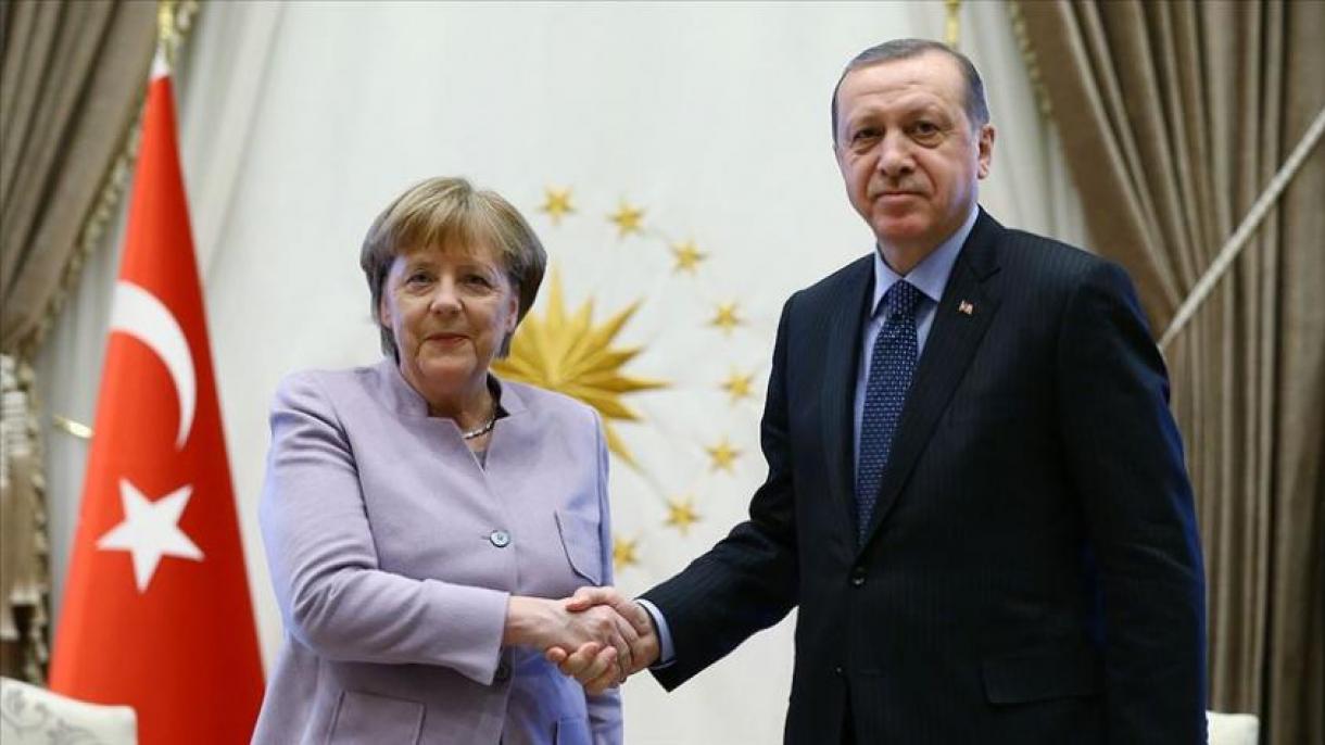 Prezident Erdo'g'an bilan Angela Merkel Turkiya-Germaniya munosabatini qo'lga oldi