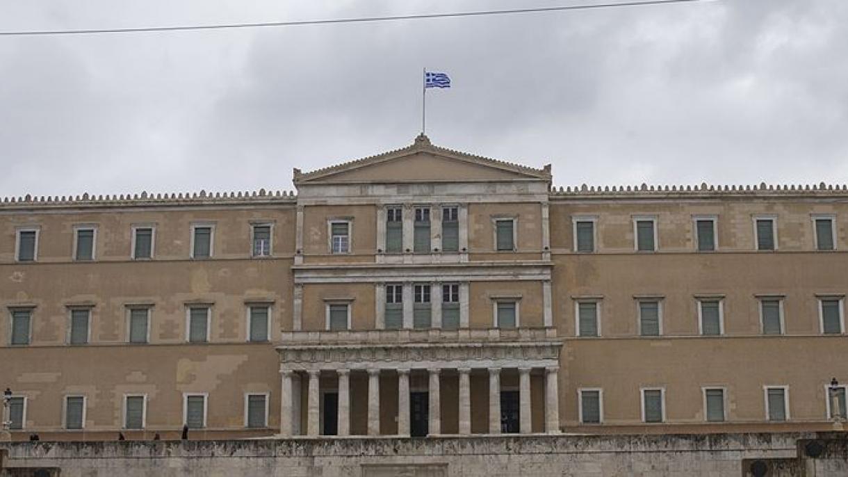 Πολιτικός πόλεμος στην Ελλάδα λόγω της υπόθεσης Λιγνάδη