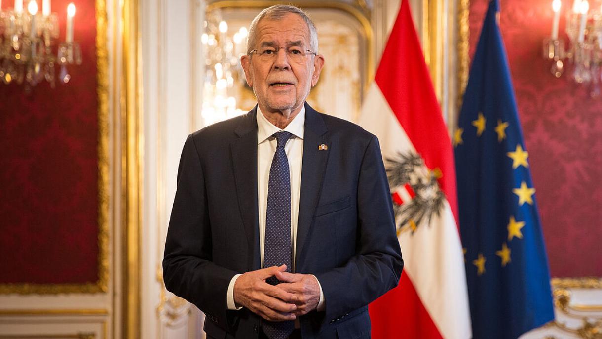奥地利总统范德贝伦获得连任