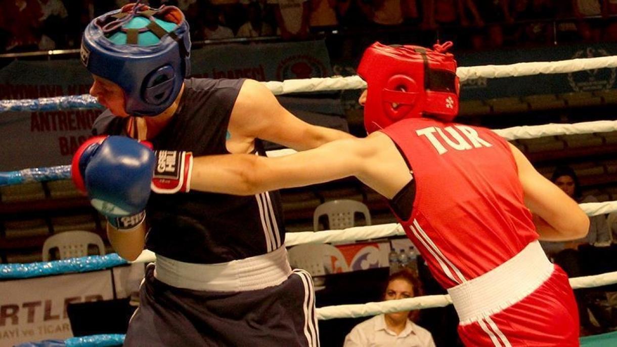 Турските боксерки на 10. Куп на нации во бокс за жени во Сомбор, Србија освоија вкупно 5 медали