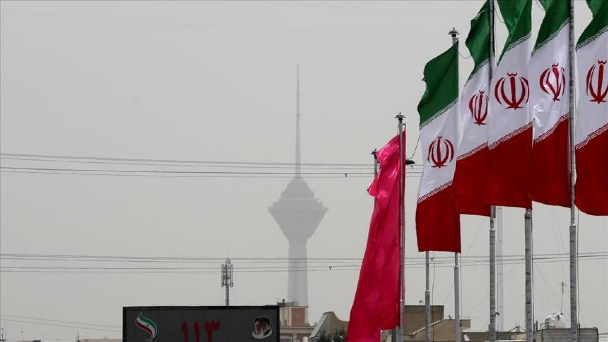 کیفیت هوای تهران  با ثبت شاخص 165 همچنان در وضعیت قرمز است
