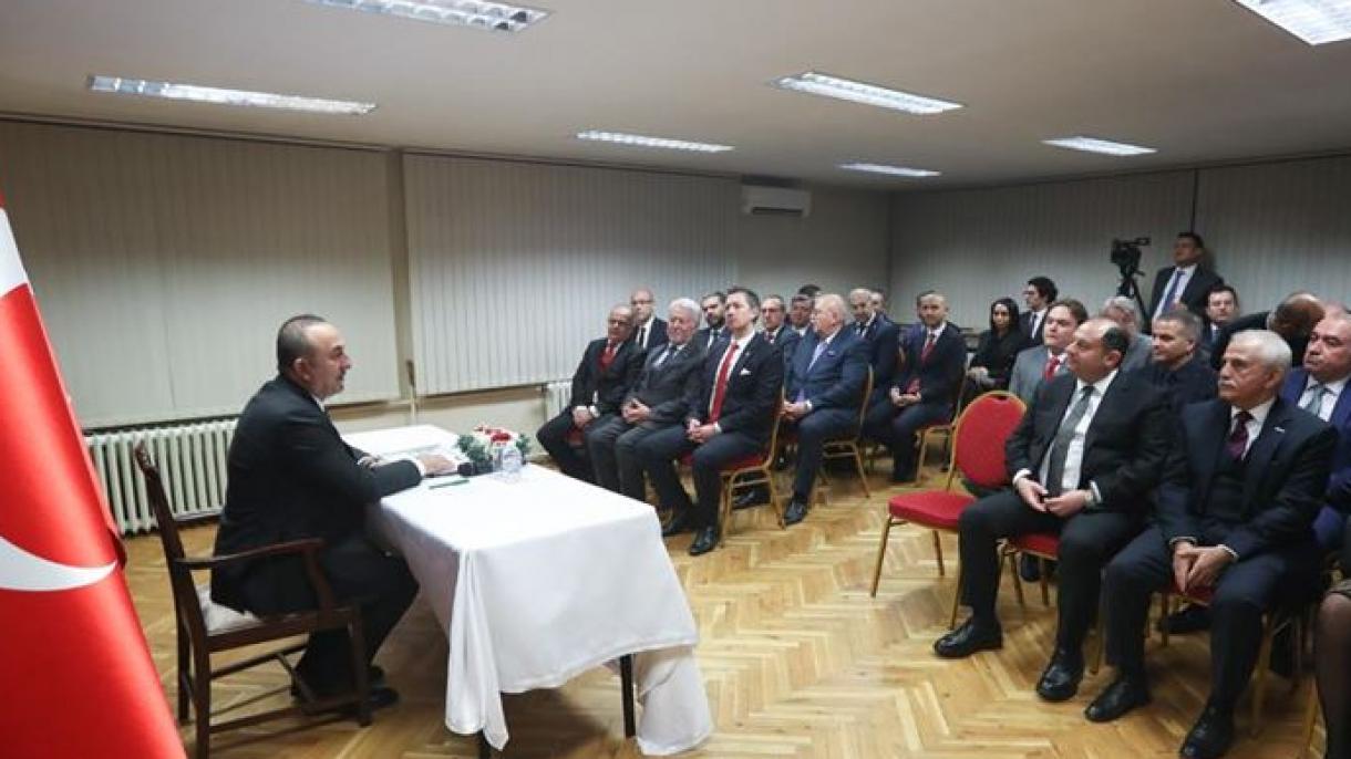 Тышкы иштер министри Болгарияда түрк ишкерлер менен жолугушту