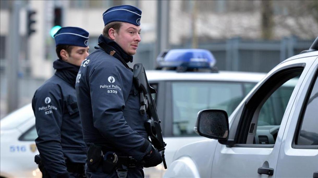 比利时反恐行动中8人被拘留