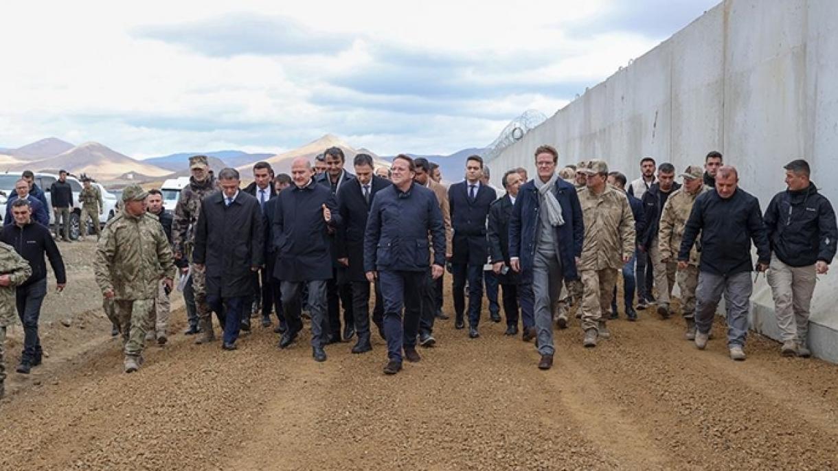 土耳其内政部长视察土伊边界安全墙
