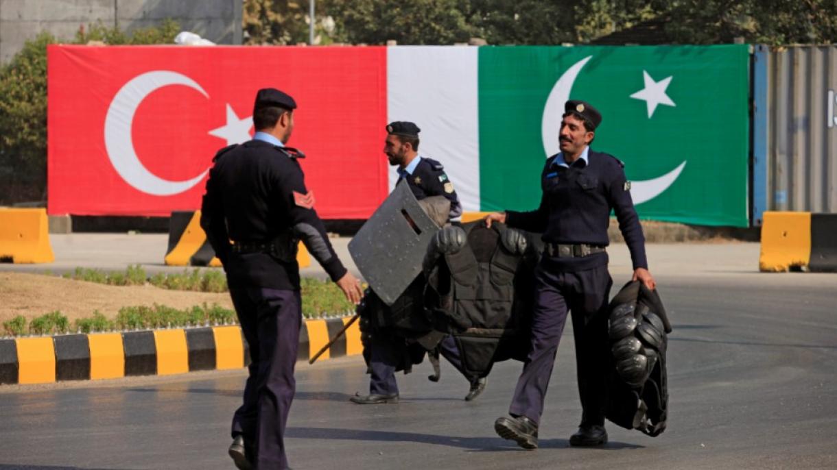 Turquia promete continuar a apoiar a defesa do Paquistão