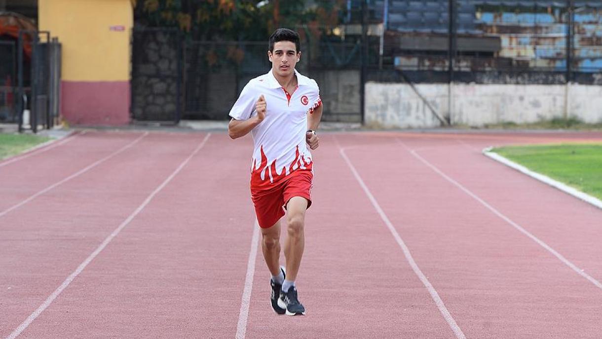 Mehmet Çelik 1500 metre ylgamakda altyn medal aldy