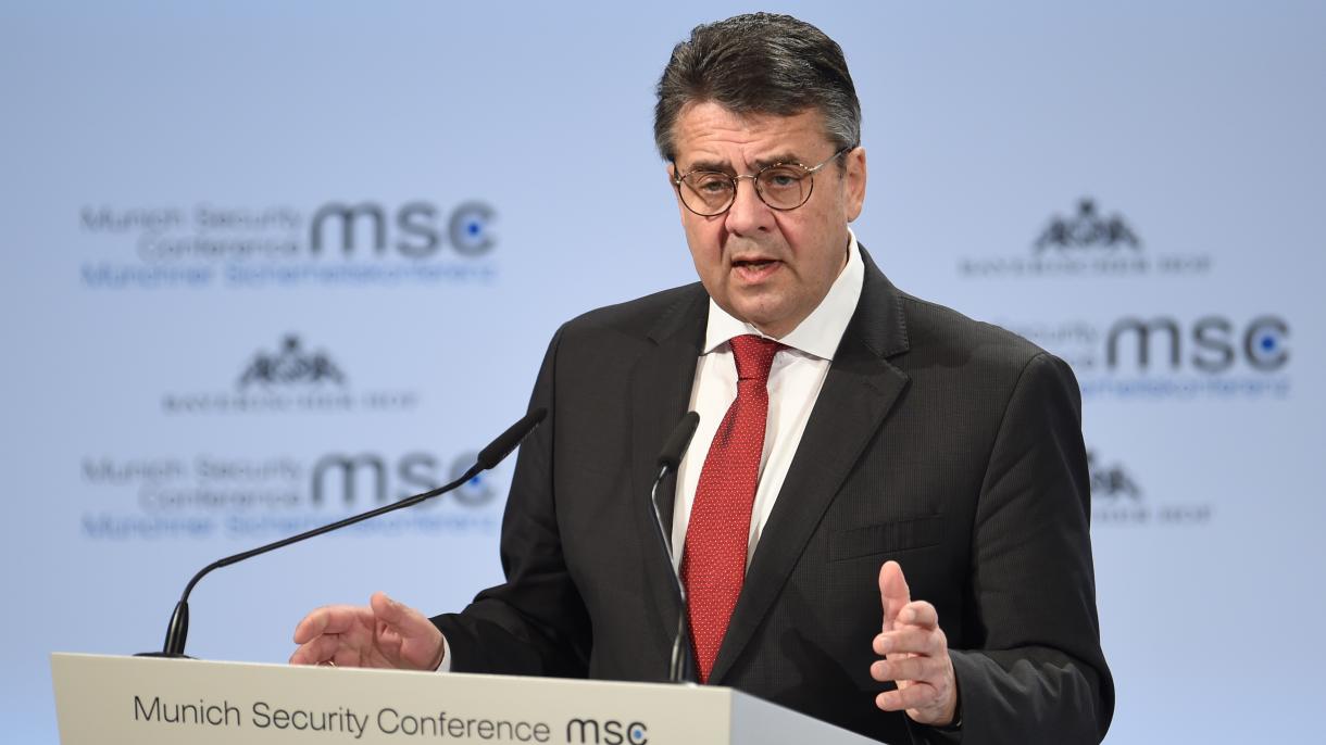 Gabriel fala sobre as relações com a Turquia na Conferência de Segurança de Munique