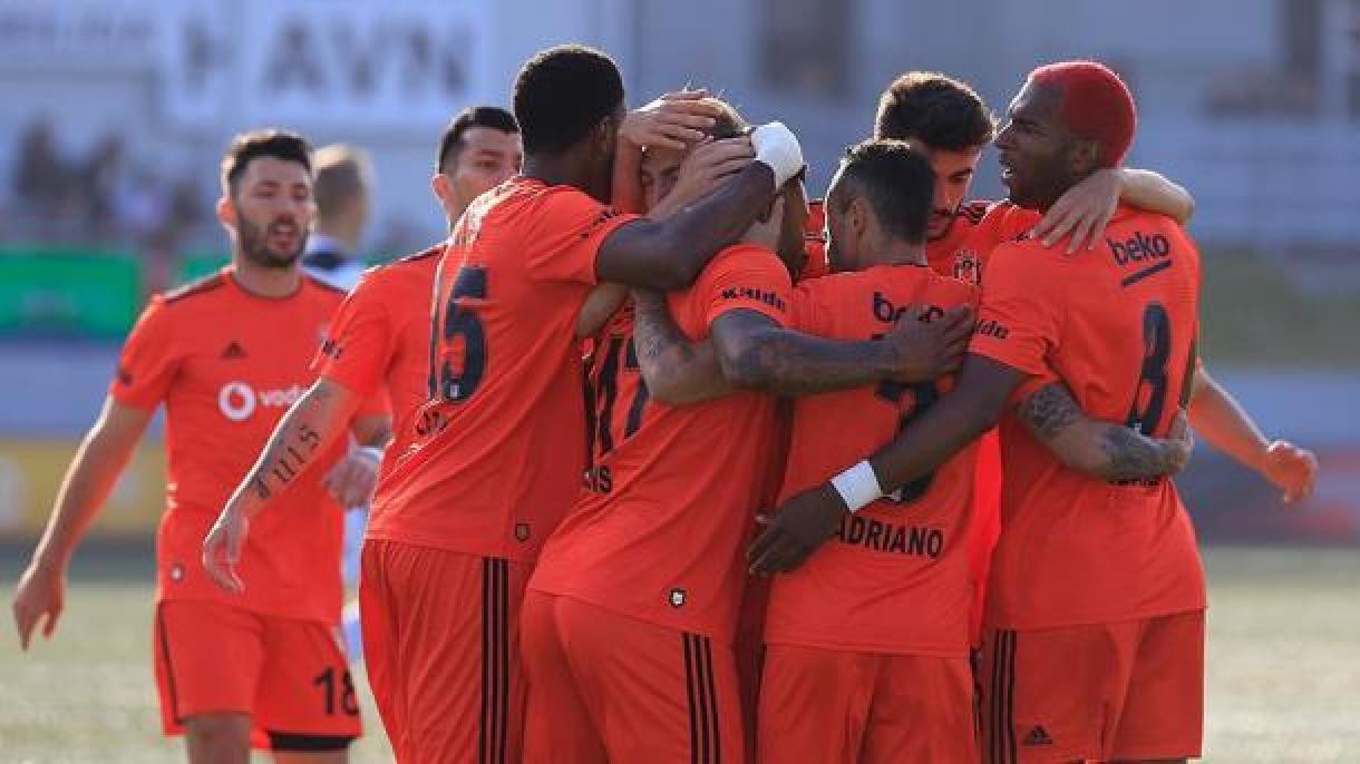 Beşiktaş conquista vantagem nas eliminatórias da Liga da Europa