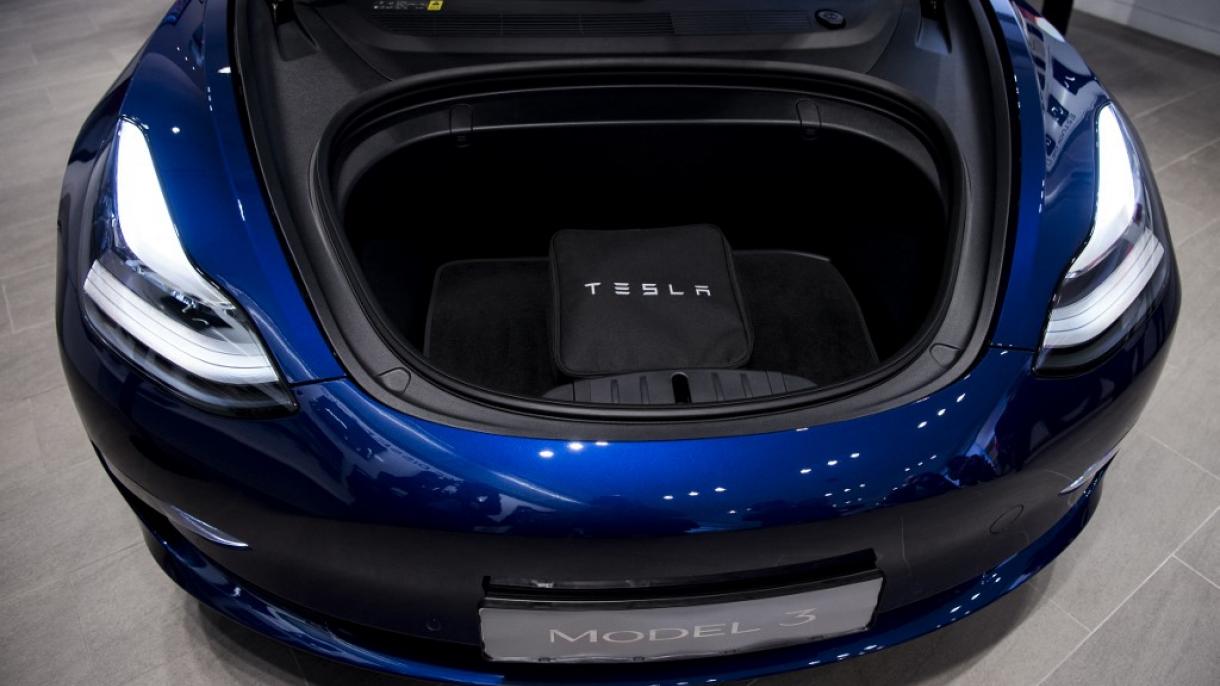 Tesla llama a revisión a sus más de 475.000 coches en EEUU por problemas de seguridad
