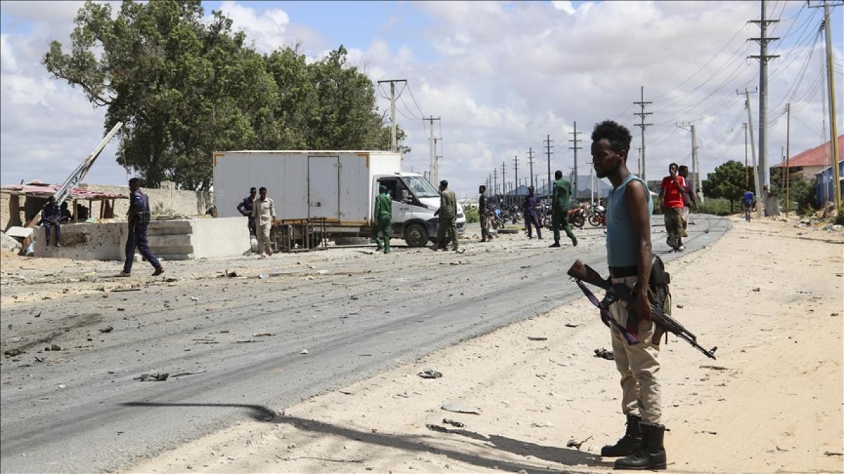 索马里恐怖组织实施袭击10人死亡