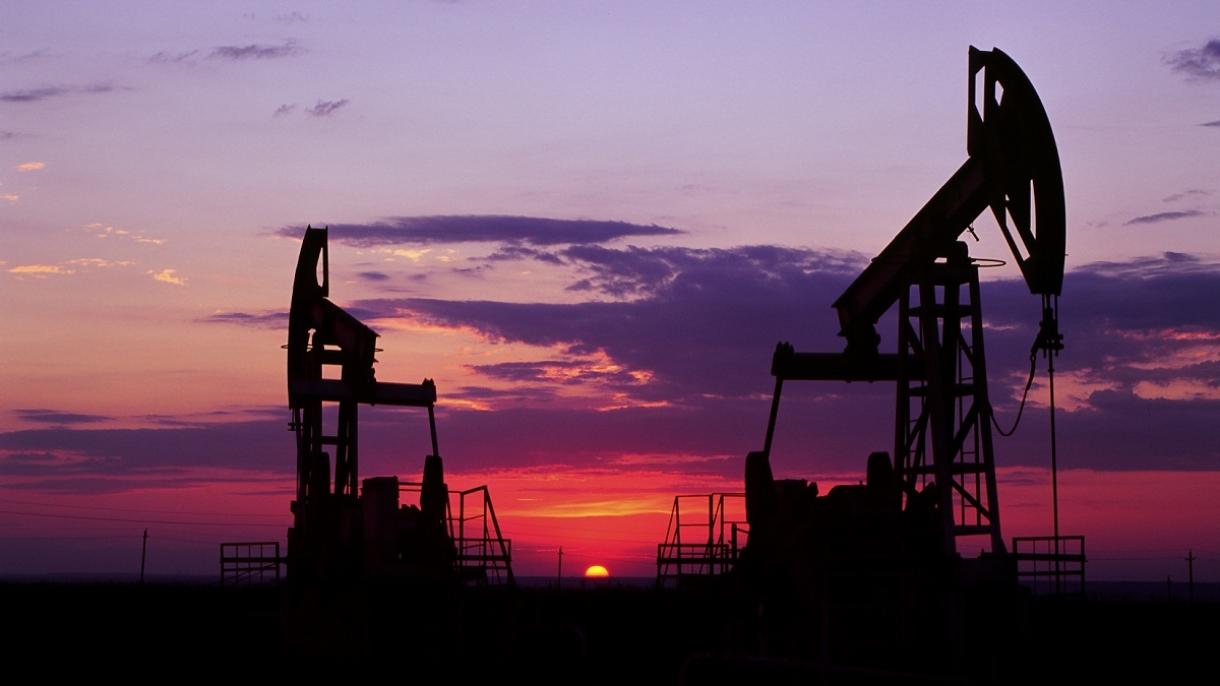 قیمت نفت خام به بالاترین سطح طی سه هفته اخیر رسید