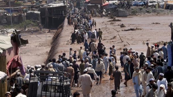 Pakistan maltempo  63  morti
