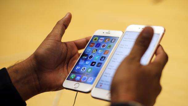 "Apple" şirkəti kasıblar üçün telefon istehsal edəcək