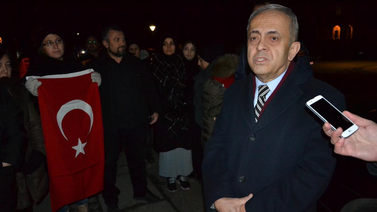 Turcos na Dinamarca protestam contra o terrorismo