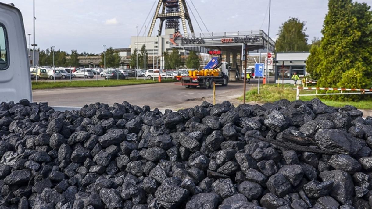 مخالفت نخست وزیر لهستان با بستن معادن زغال سنگ در کشور