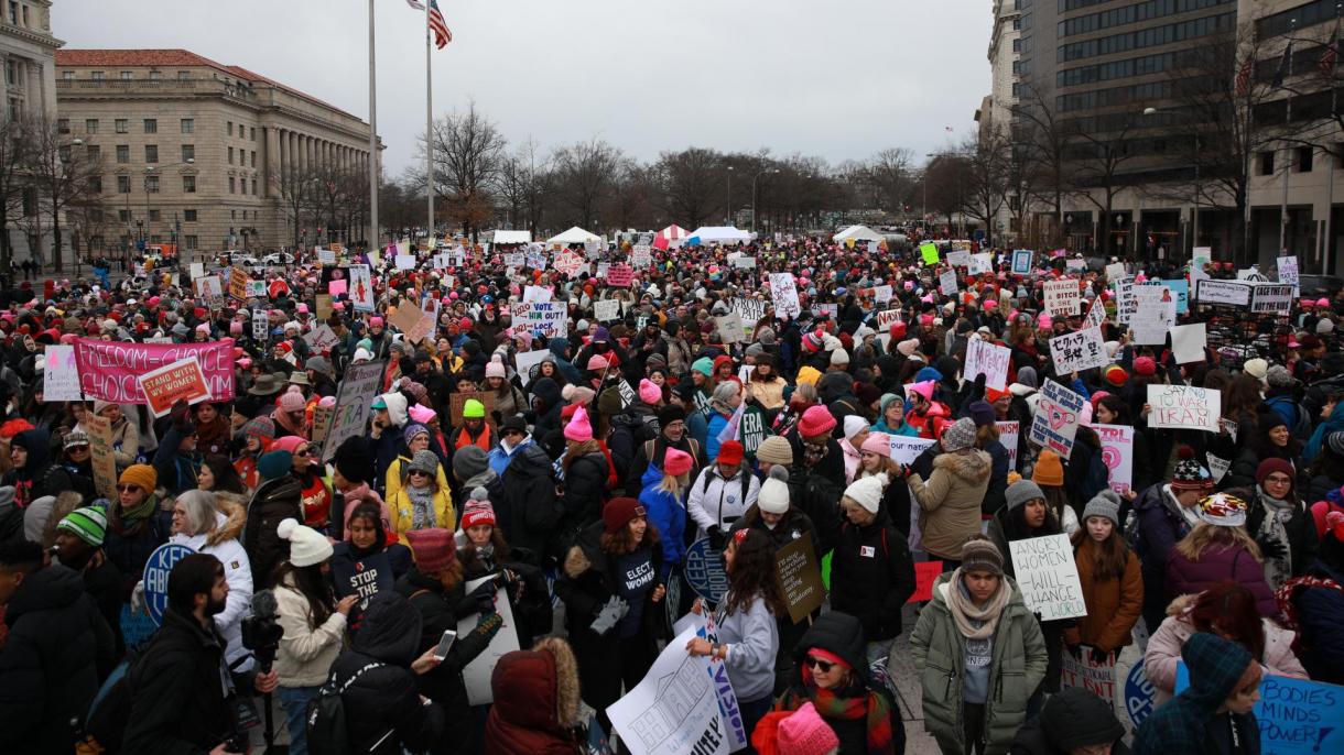 هزاران زن در آمریکا علیه ترامپ تظاهرات کردند