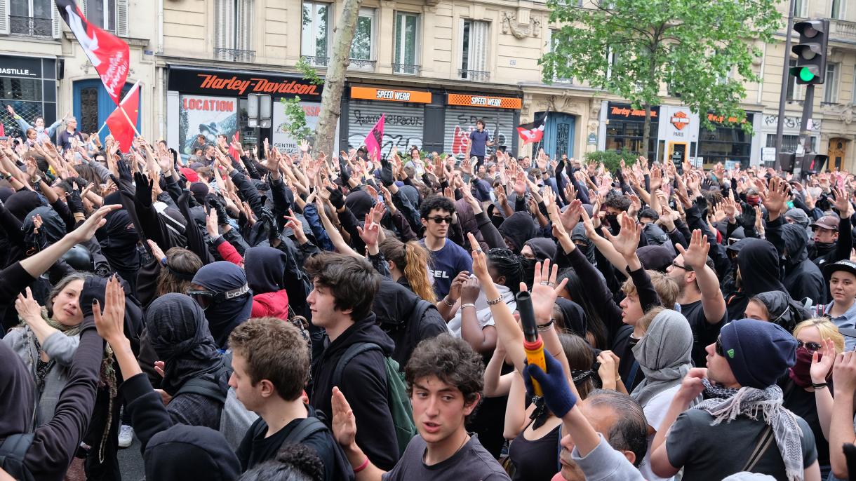 法国铁路员工再次举行大罢工