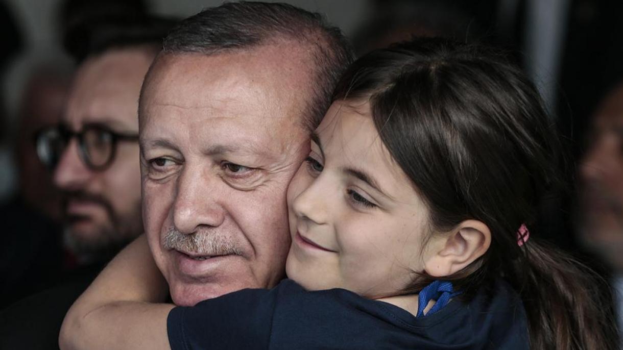 Presidente Erdogan ha celebrado el Día Internacional de la Niña