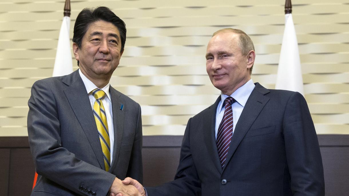 Shinzo Abe en Rusia busca parar las actividades nucleares de Corea del Norte