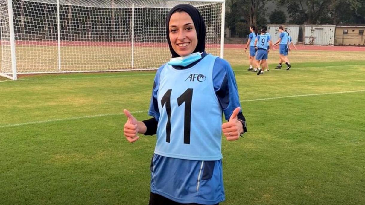 Primeira árbitra da Palestina no Campeonato Mundial de Futebol Feminino