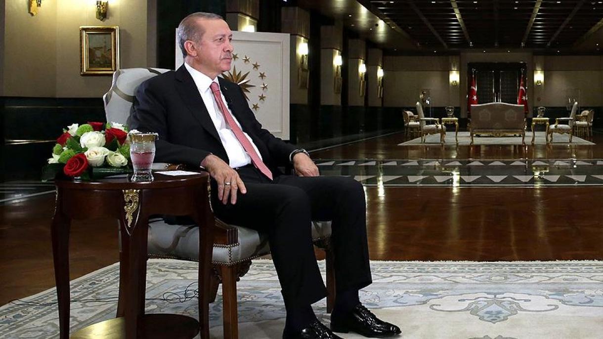 Presidente Erdogan falou à TRT sobre a noite da intentona golpista do 15 de julho