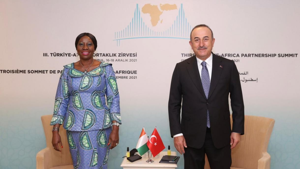 Чавушоглу се срещна с външните министри на Бурунди, Кот д'Ивоар и Зимбабве