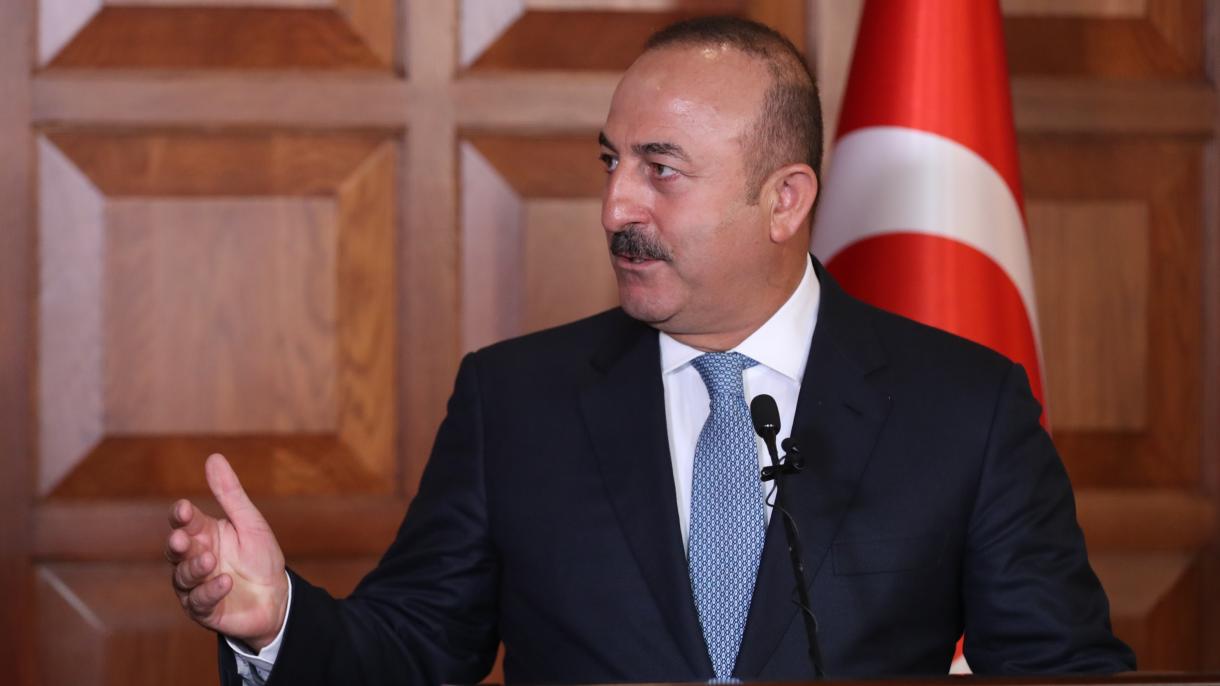Çavuşoğlu: “El acercamiento de la UE a Turquía es negativo”