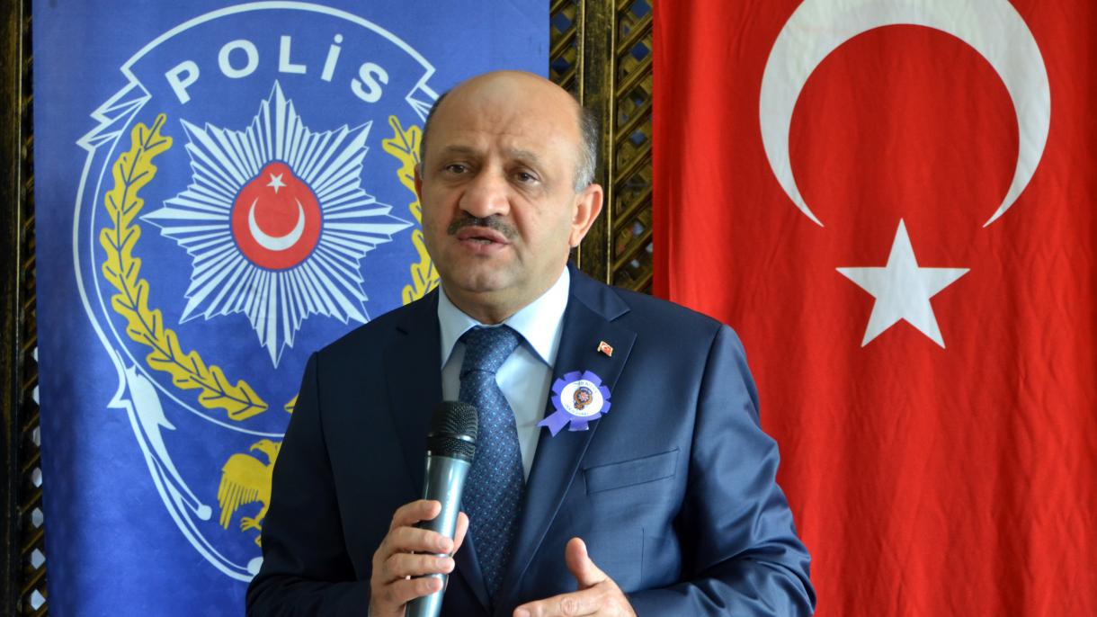 وزیر دفاع ترکیه: در کمتر از دو سال بیش از 10 هزار تروریست از قدرت عمل ساقط شده اند