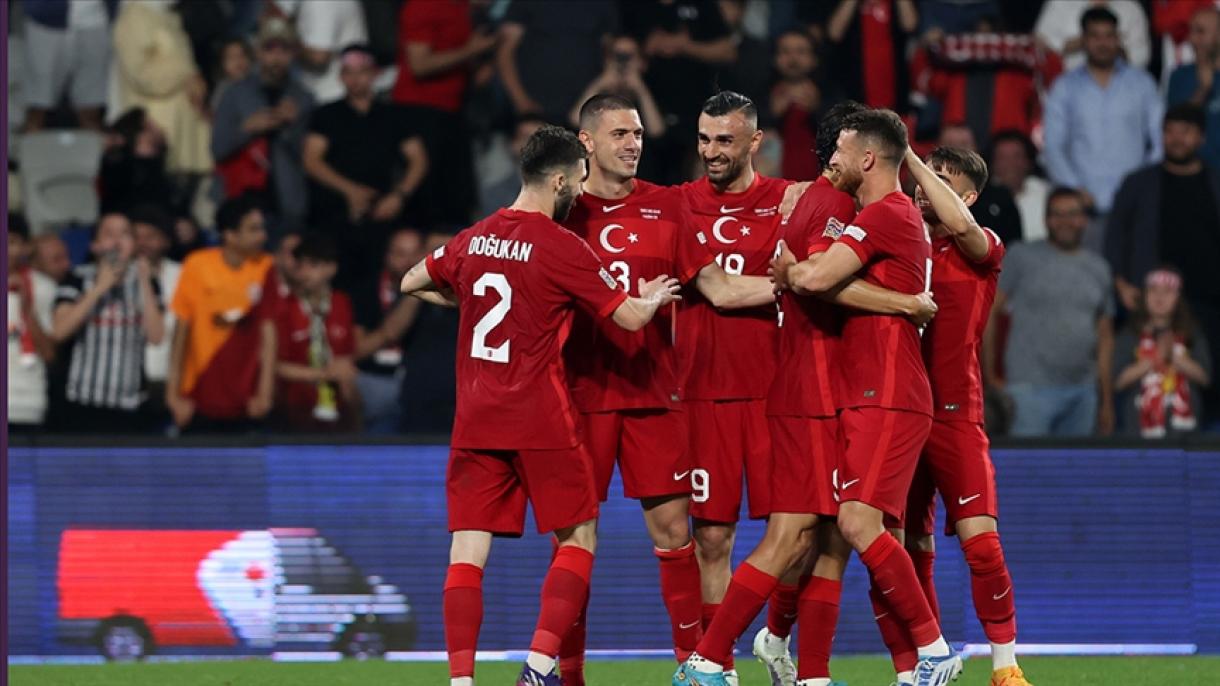 دیدار تیم‌های ملی فوتبال ترکیه و لیتوانی
