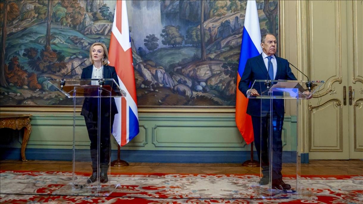 Sergey Lavrov ingiltәrәli hәmkarı Liz Truss ilә görüşüb