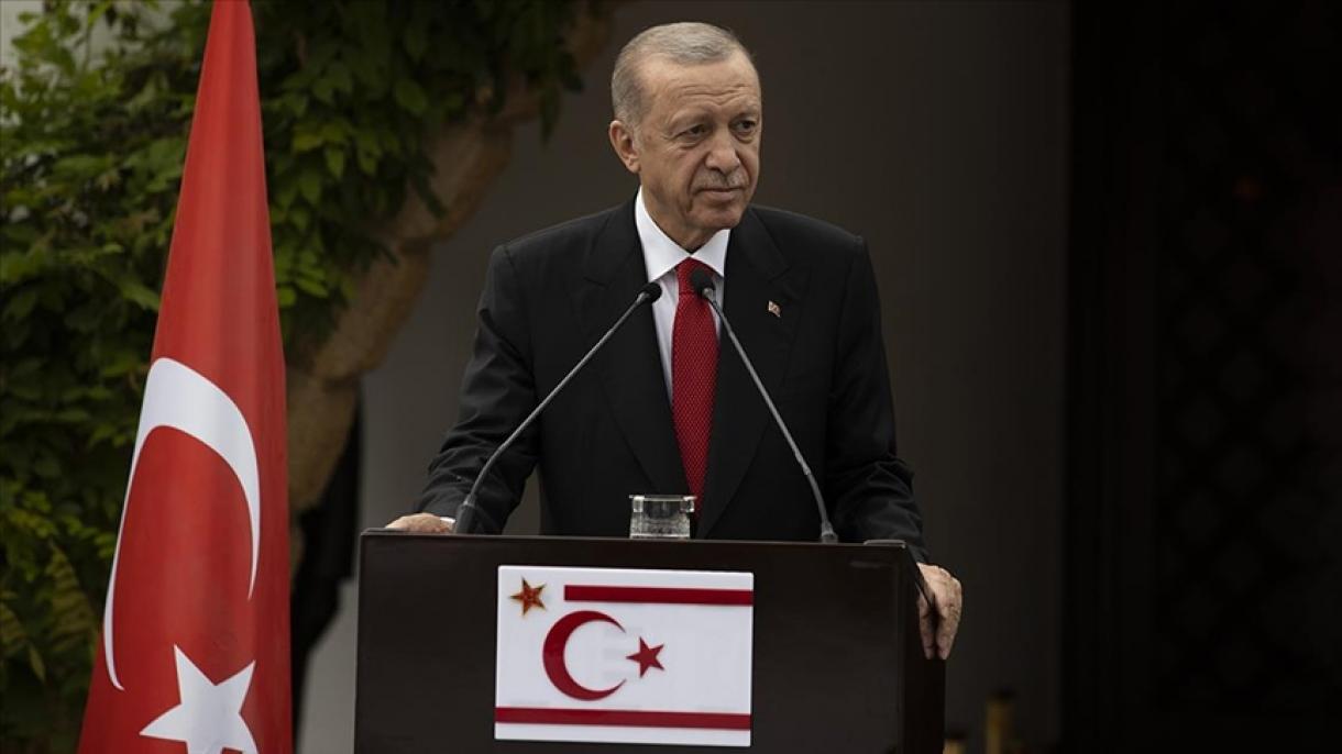 Erdogan discursou na abertura do novo aeroporto de Ercan