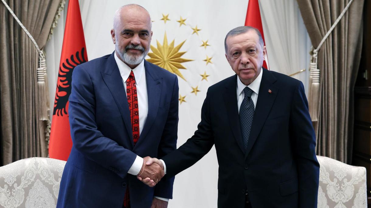 埃尔多安总统接见阿尔巴尼亚总理