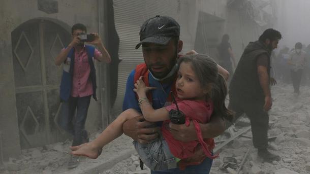 اسد قوتوں کے حلب پر فضائی حملوں میں مزید 30 افراد