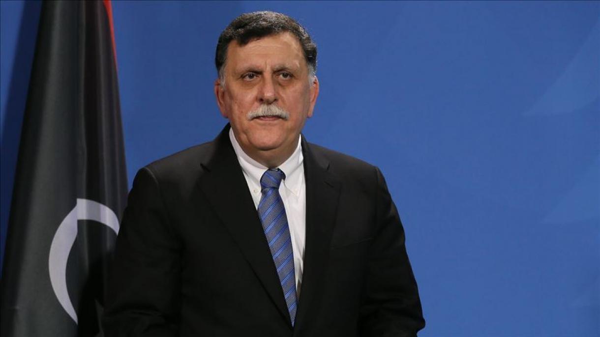 Fayez al-Sarraj chega a Istambul após negociações em Moscou