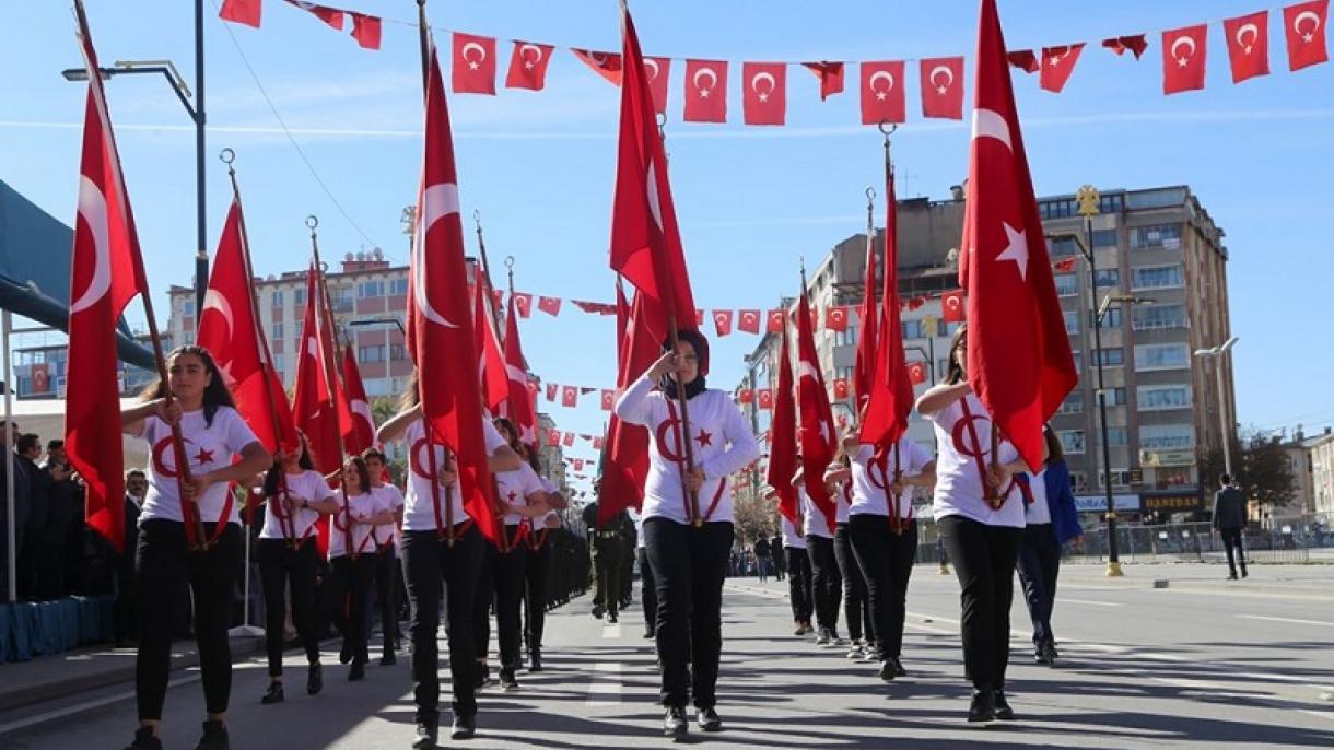 29-njy Oktýabr Respublika Baýramy