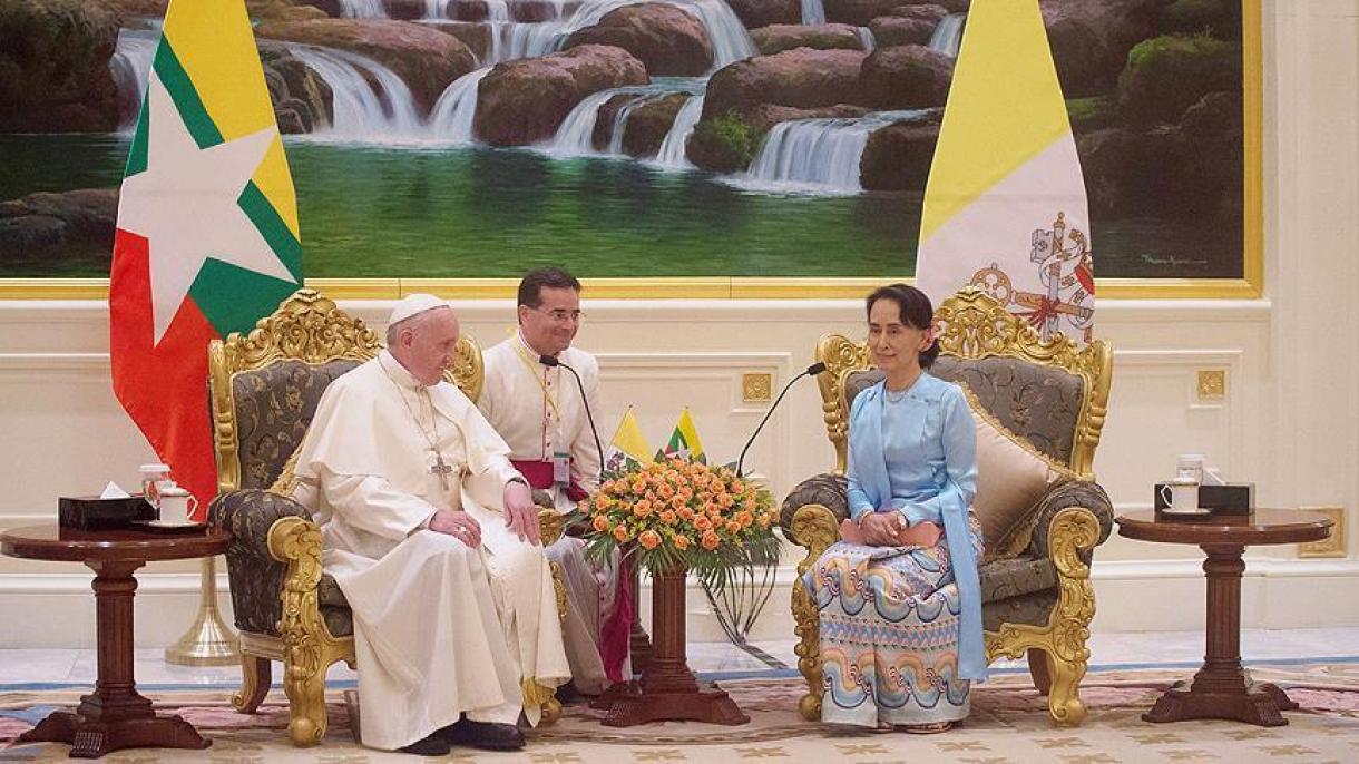 امتناع پاپ از گفتگو درباره پاکسازی قومی در میانمار