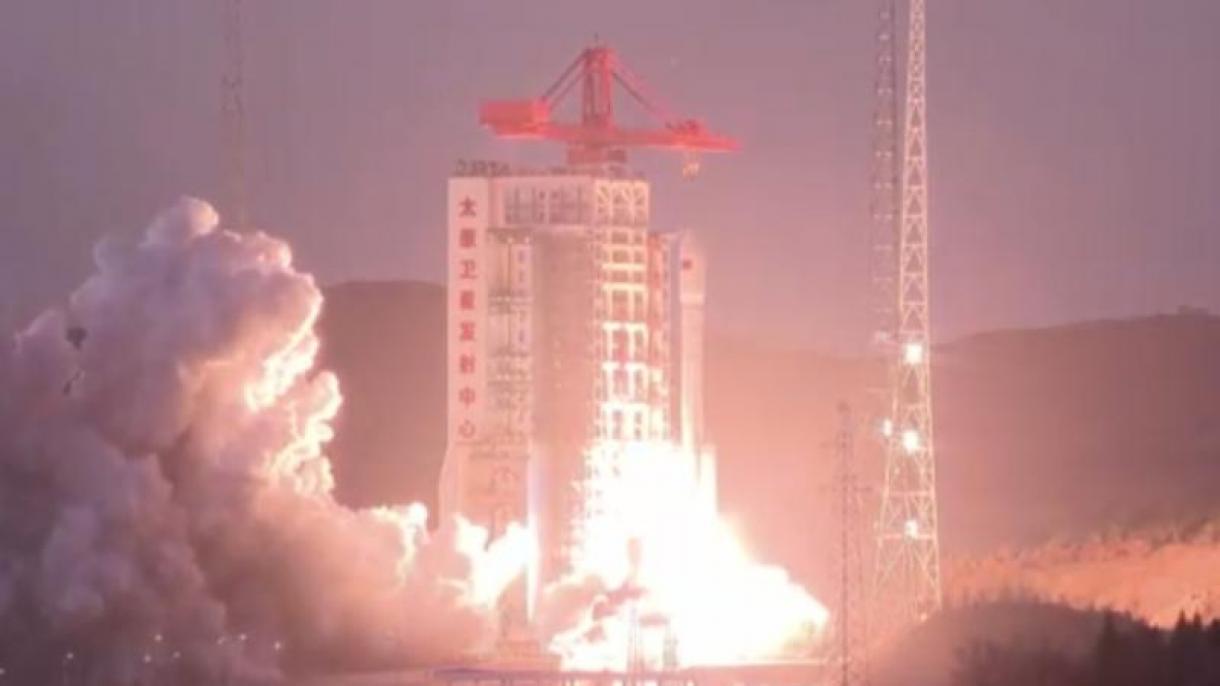 中国向太空发射了多功能观测卫星”天绘5号“
