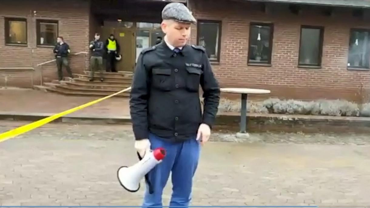 Vođa danske krajnje desnice u Švedskoj spalio Kur'an na javnom mjestu uz zaštitu policije