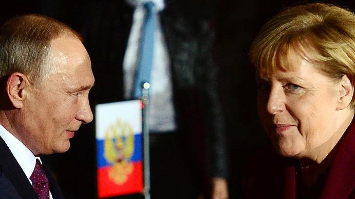 Putin bilen Merkel Siriýa barada pikir alyşdy